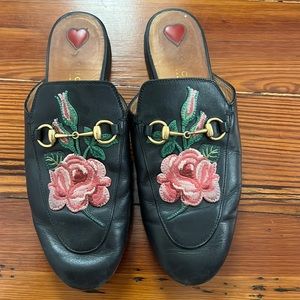 Gucci mules good condition